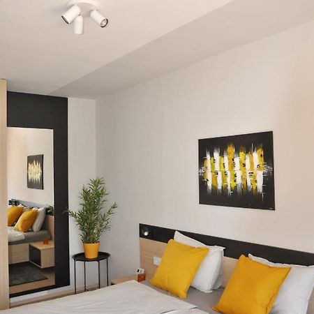 Maxim Apartments Harkány Екстериор снимка