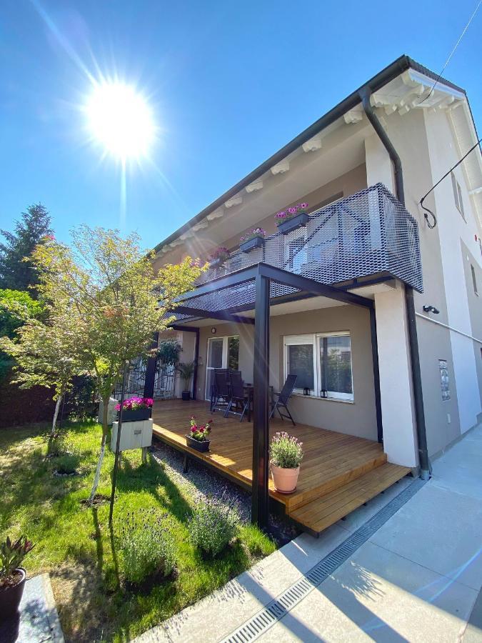 Maxim Apartments Harkány Екстериор снимка