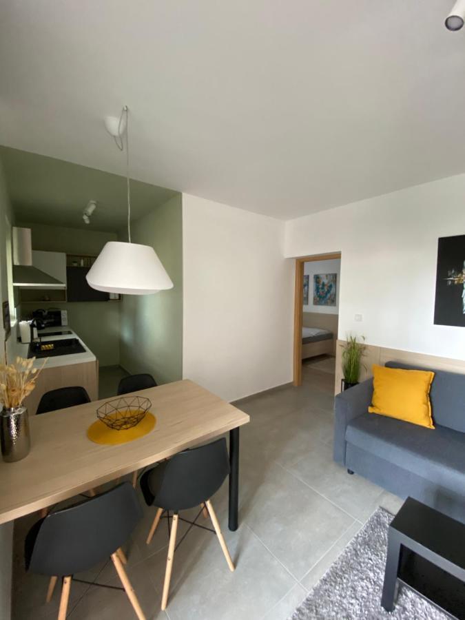 Maxim Apartments Harkány Екстериор снимка